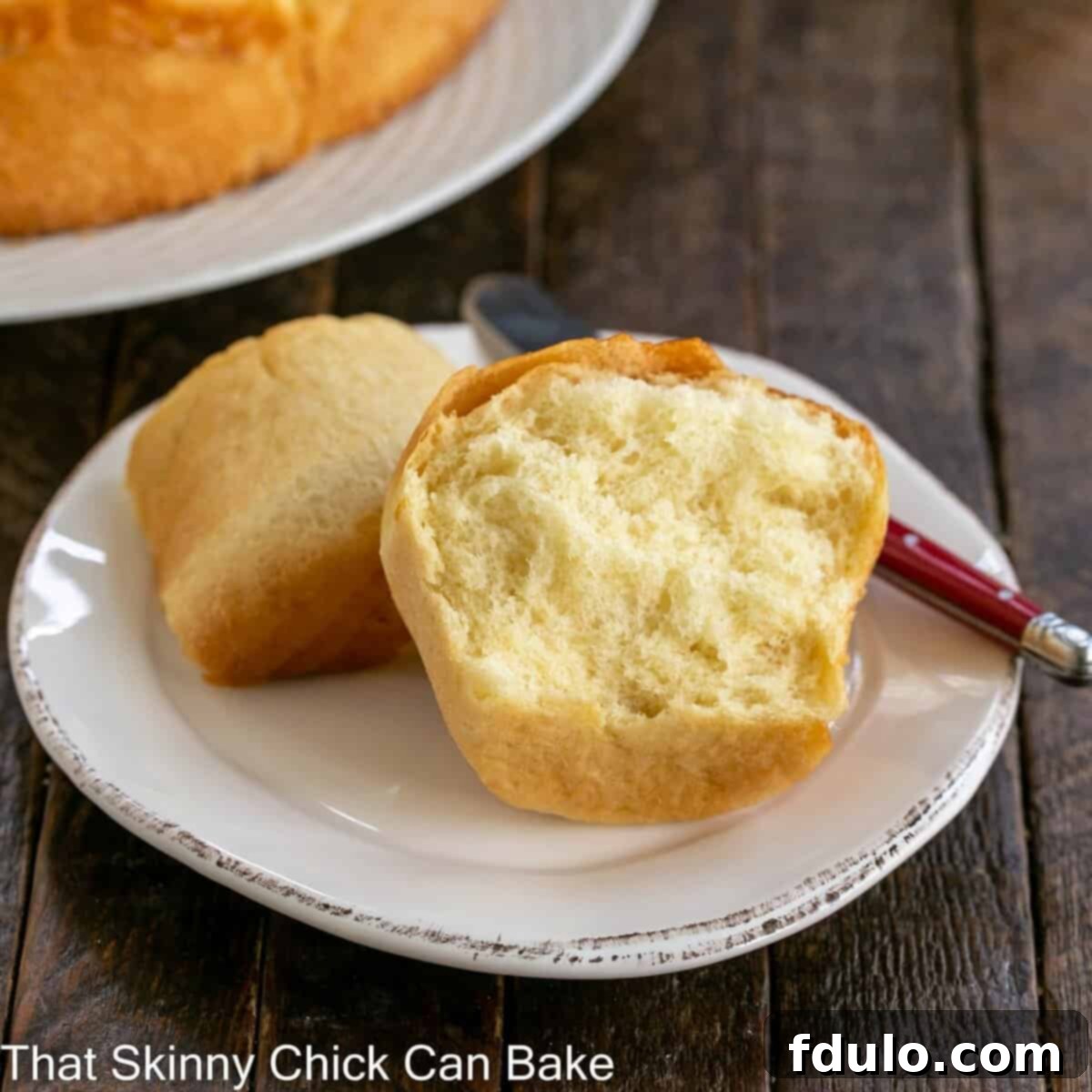 Soft and Fluffy Japanese Milk Bread 1 featured 100908