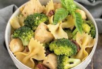 Sundried Tomato Chicken and Broccoli Pasta