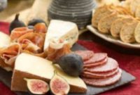 Crafting a Simple Yet Stunning Cheese Board