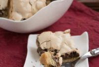 Meringue Swirled Chocolate Chip Blondies