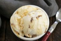 Velvet Vanilla Caramel Embrace