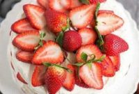 Dreamy Strawberry Meringue Cloud