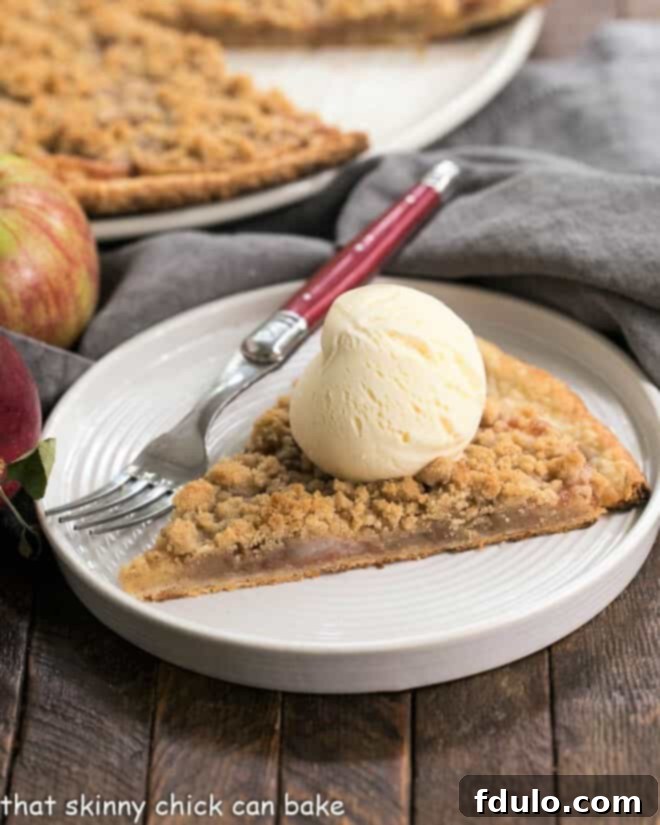 Spiced Apple Dessert Pizza 1 featured 24883