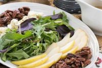 Sweet Pear and Sharp Blue Salad