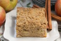 Spiced Apple Streusel Coffee Cake