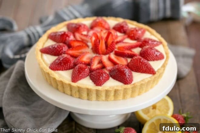 Strawberry Lemon Sunshine Tart 1 featured 301