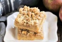 Toffee Caramel Apple Pie Bars