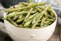Crispy Garlic Parmesan Roasted Green Beans