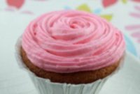 Classic Vanilla Buttercream Cupcakes