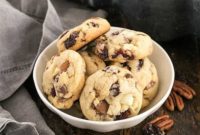 Luscious Chewy Cherry Chocolate Chunk Treats