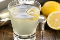 Sparkling French 75 Gin Cocktail
