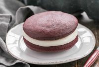 Velvet Crimson Whoopie Delights