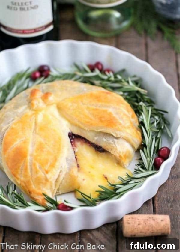 Cranberry Brie en Croute appetizer