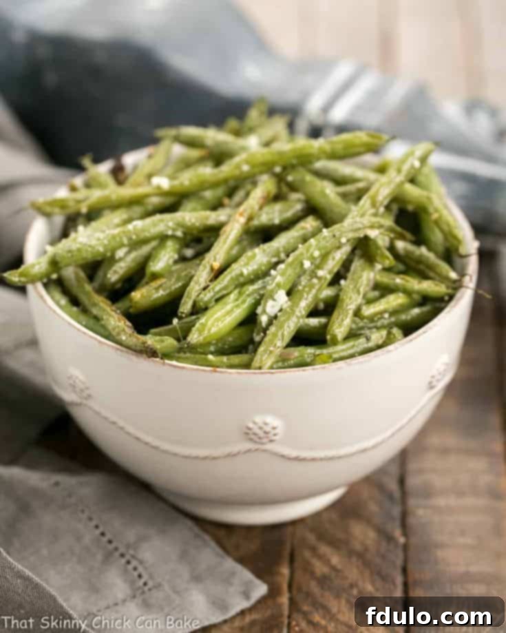 Garlic Parmesan Roasted Green Beans | An easy recipe to bring the best flavors out of fresh green beans